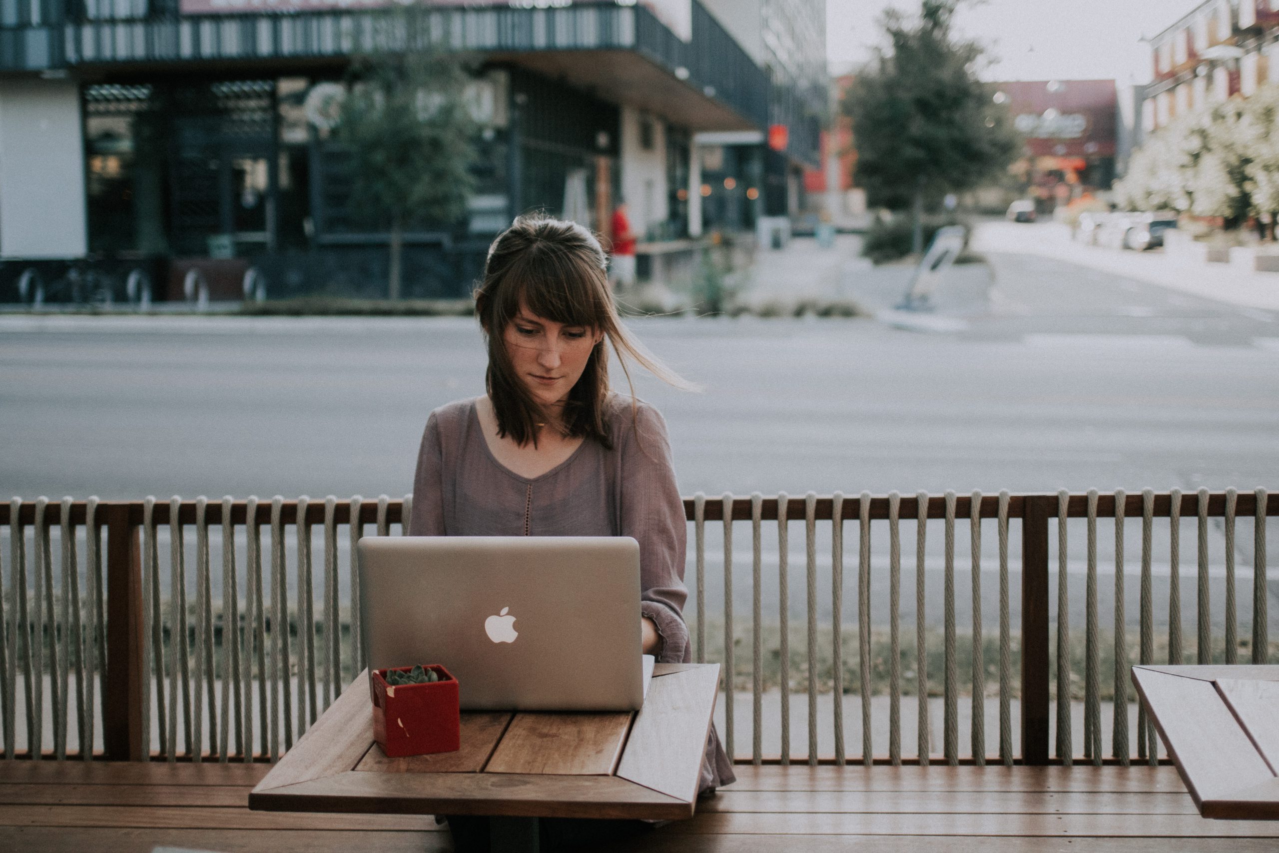 Christin hume 309877 unsplash 1 Technology Content Marketing Writer